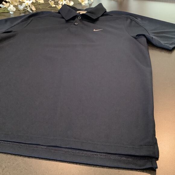 Nike Swoosh Logo Polo Shirt Textured Navy Blue Shoulder Yoke - Picture 4 of 9